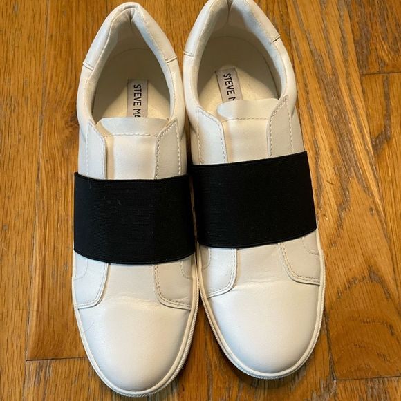 STEVE MADDEN SAND STRAP SNEAKERS WHITE AND BLACK - Size 8 - Picture 1 of 7